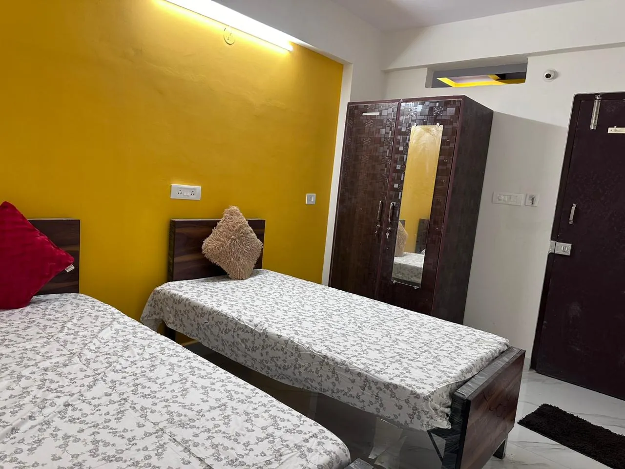 pg in bangalore, paying guest in bangalore, pgs in bangalore, pg near bangalore, luxury pg in bangalore, luxury pgs in bangalore, best pg in bangalore, executive pg in bangalore, posh pg in bangalore, mens pg in bangalore